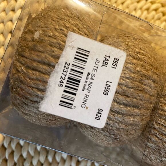 4 Jute Napkin Rings  - Picture 3 of 3